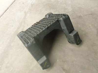 1998 Ford Expedition XLT - Battery Tray2